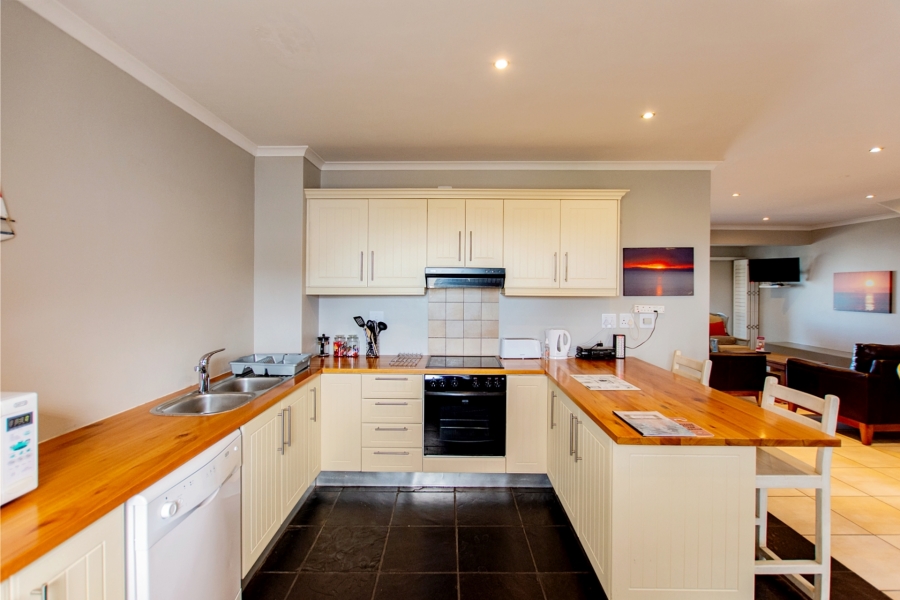 9 Bedroom Property for Sale in Shelley Point Western Cape